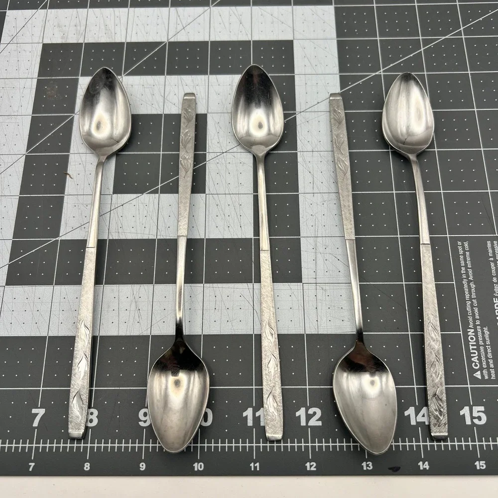 Carlton CAS2 Iced Tea Spoons Set of 5 Stainless Korea Burnished Leaf Pattern
